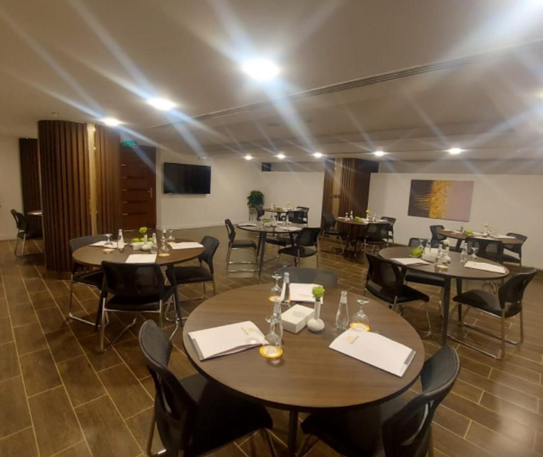 Ḩafar al Bāţin Tulip Plaza By Lpc Hotels & Resorts מראה חיצוני תמונה