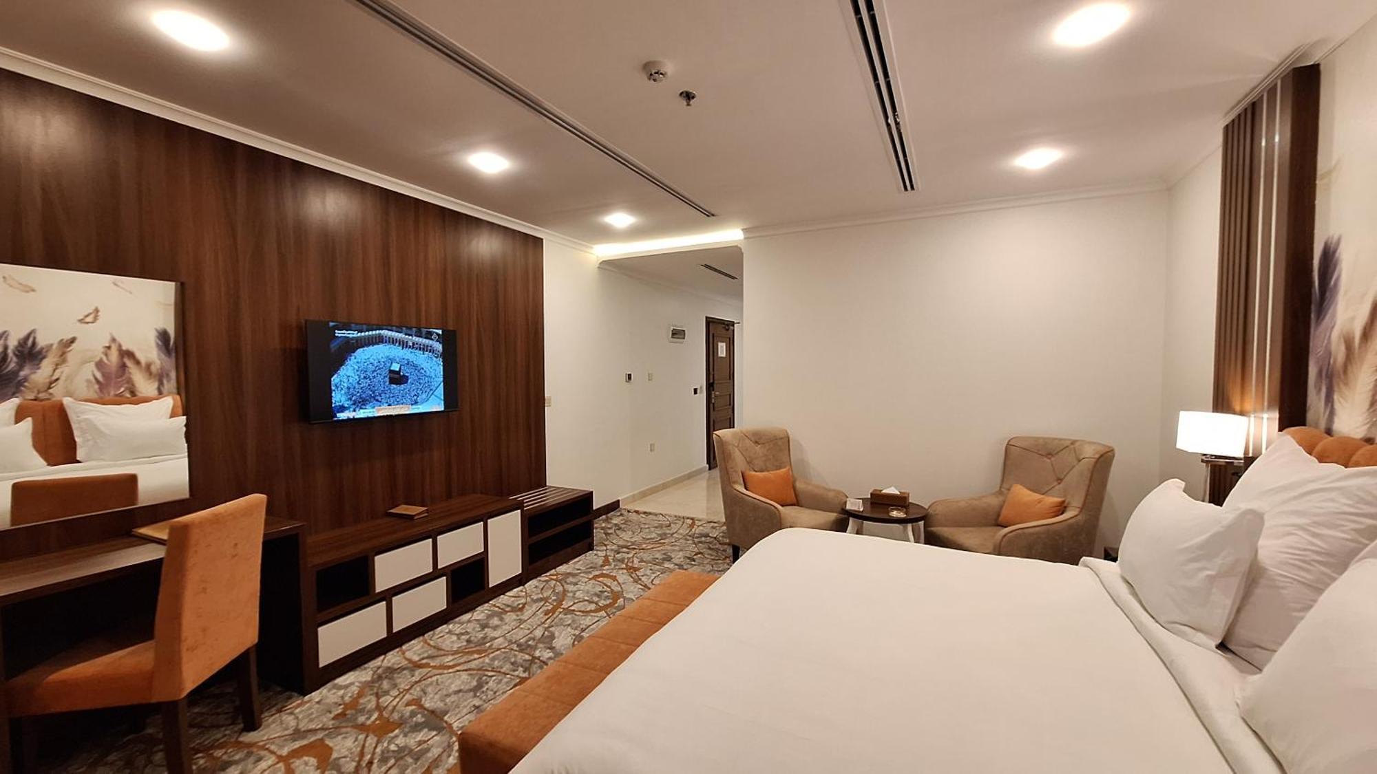 Ḩafar al Bāţin Tulip Plaza By Lpc Hotels & Resorts מראה חיצוני תמונה