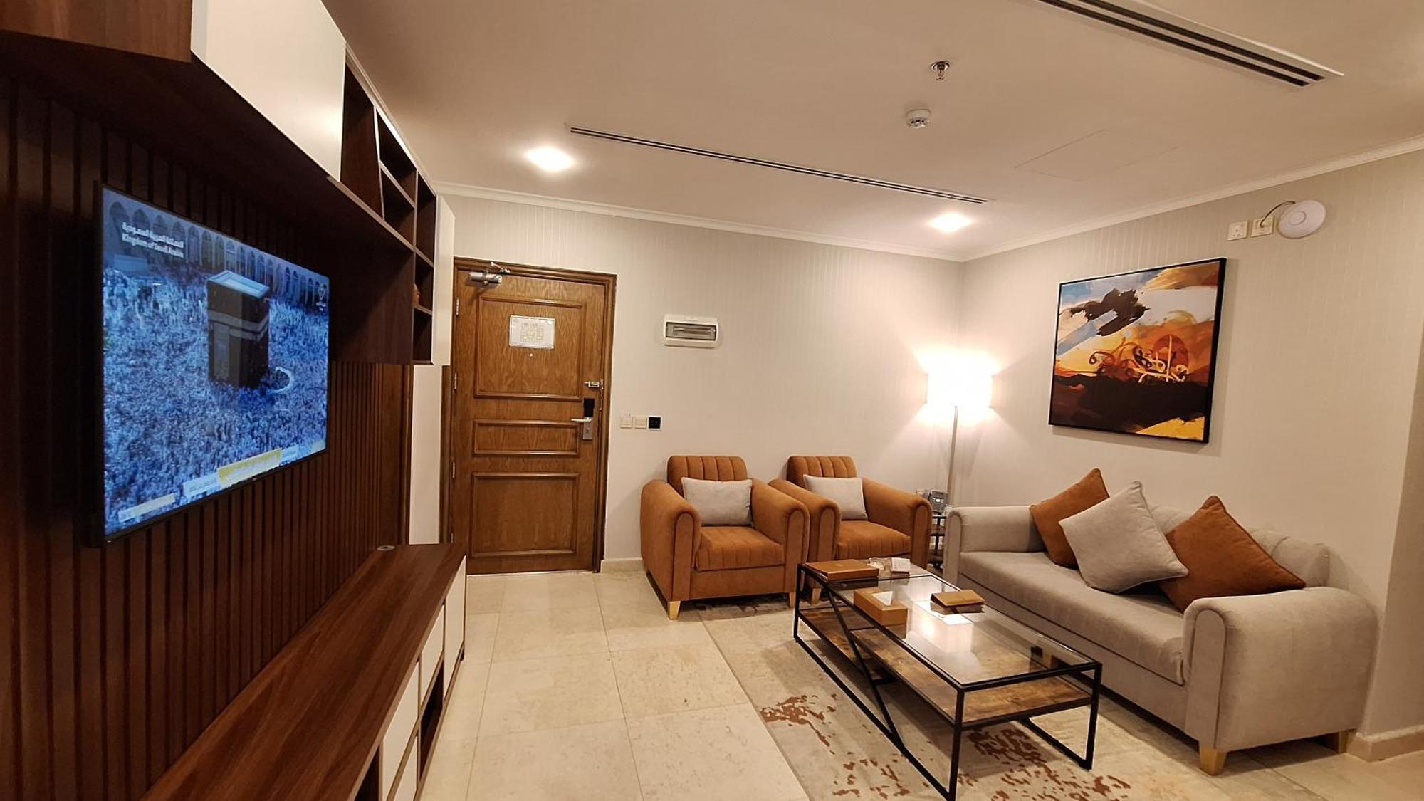 Ḩafar al Bāţin Tulip Plaza By Lpc Hotels & Resorts מראה חיצוני תמונה