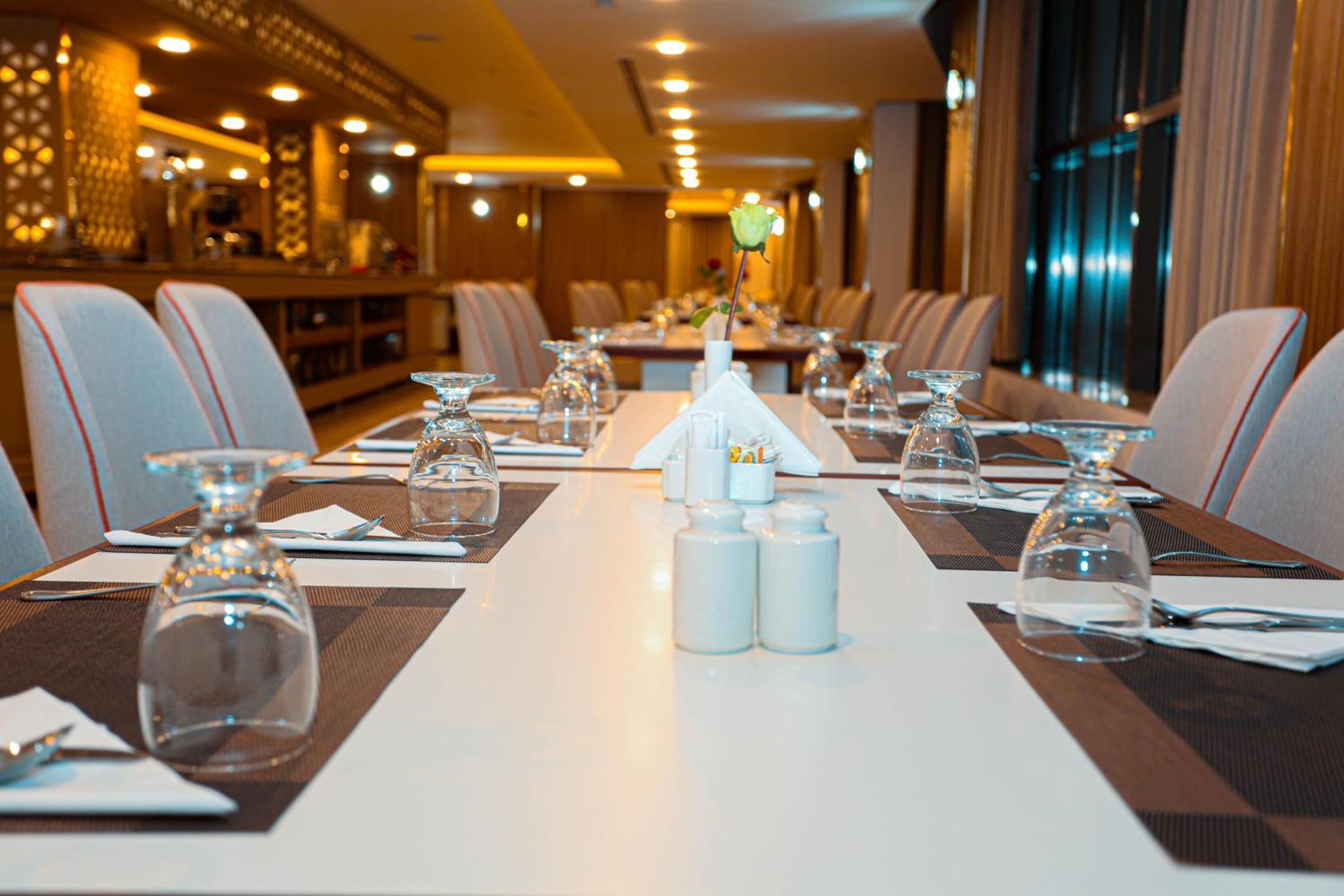 Ḩafar al Bāţin Tulip Plaza By Lpc Hotels & Resorts מראה חיצוני תמונה