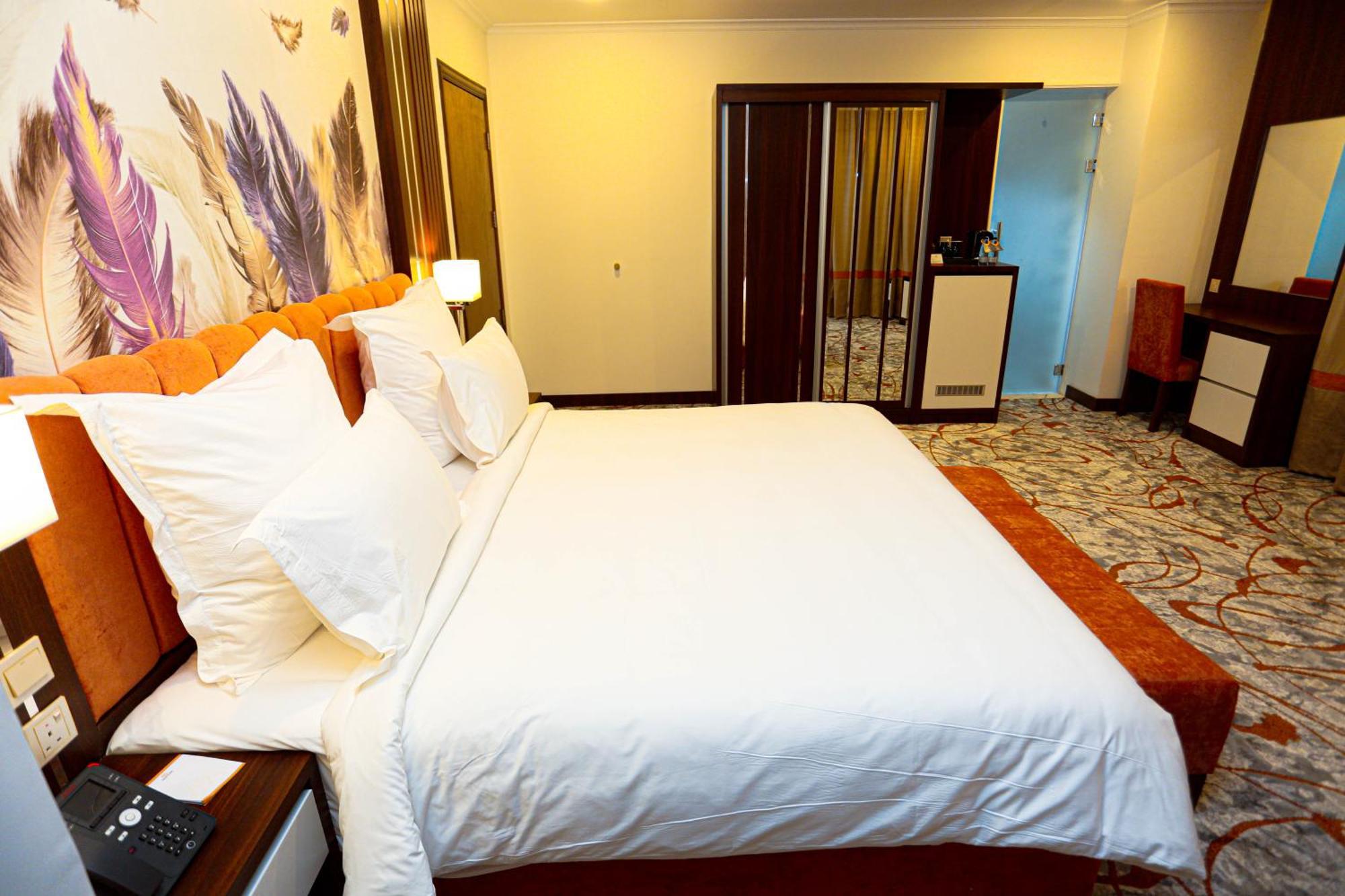 Ḩafar al Bāţin Tulip Plaza By Lpc Hotels & Resorts מראה חיצוני תמונה