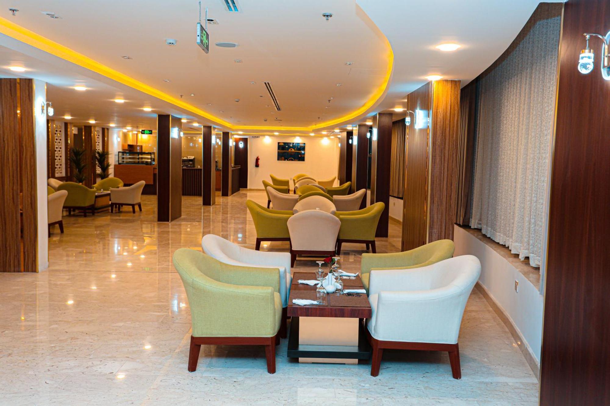 Ḩafar al Bāţin Tulip Plaza By Lpc Hotels & Resorts מראה חיצוני תמונה